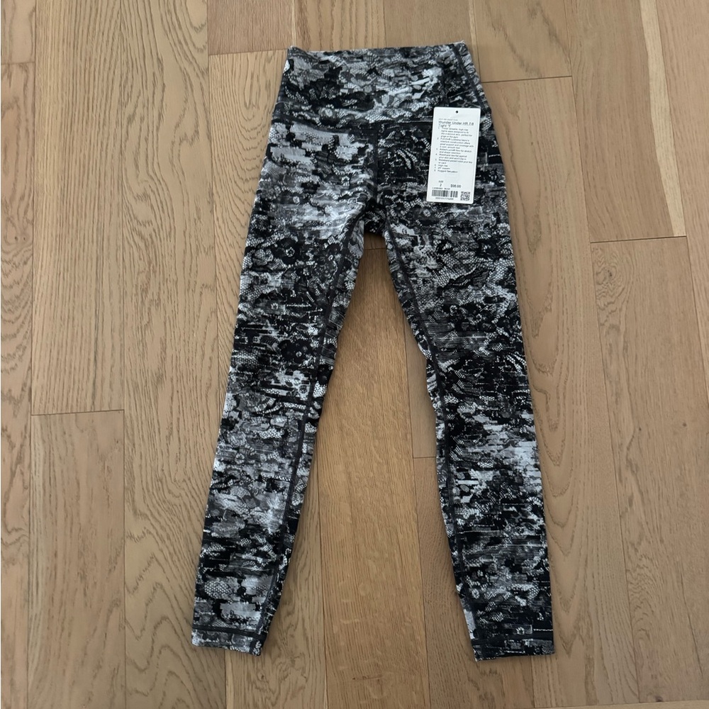 lululemon athletica size 2 wunder under 7/8 Leggings
